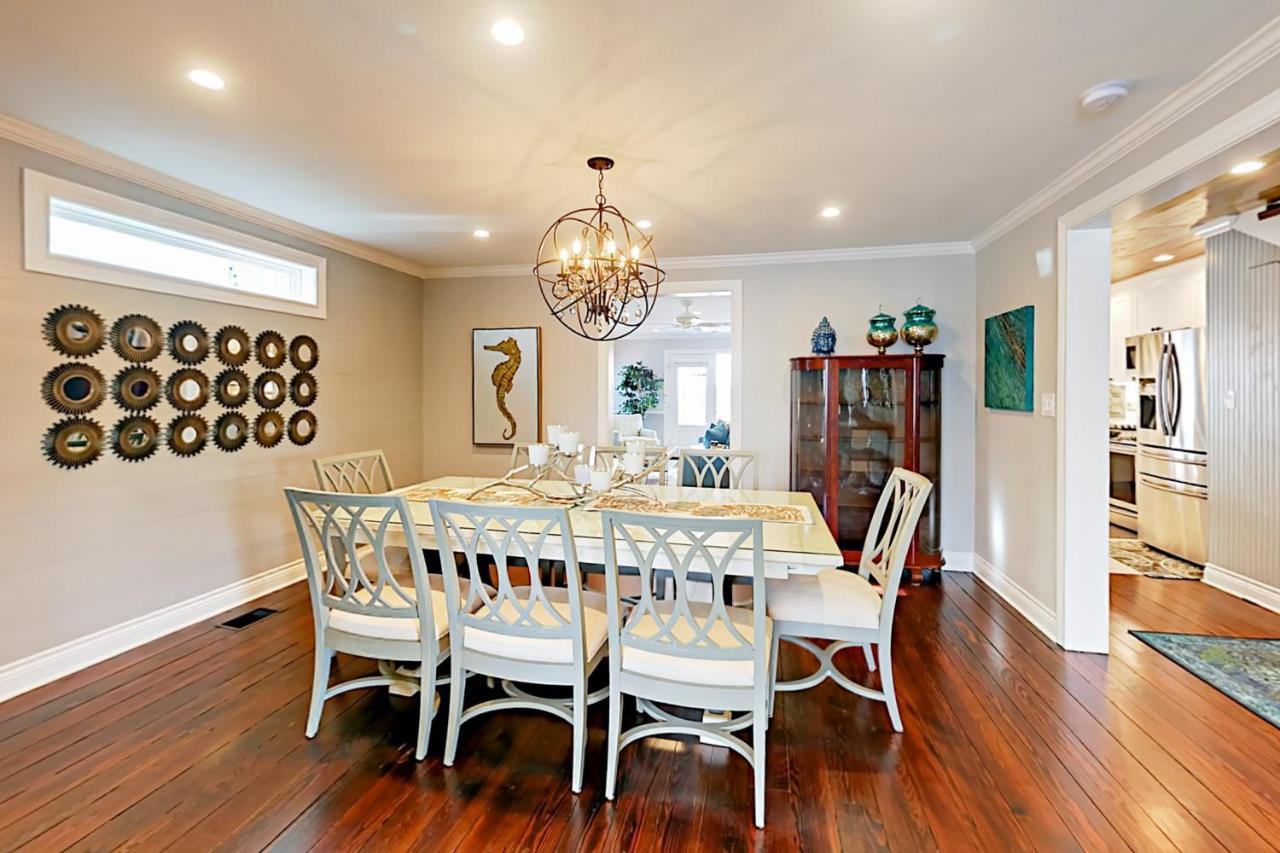 The Beachy & Charming Whale Galveston Extérieur photo