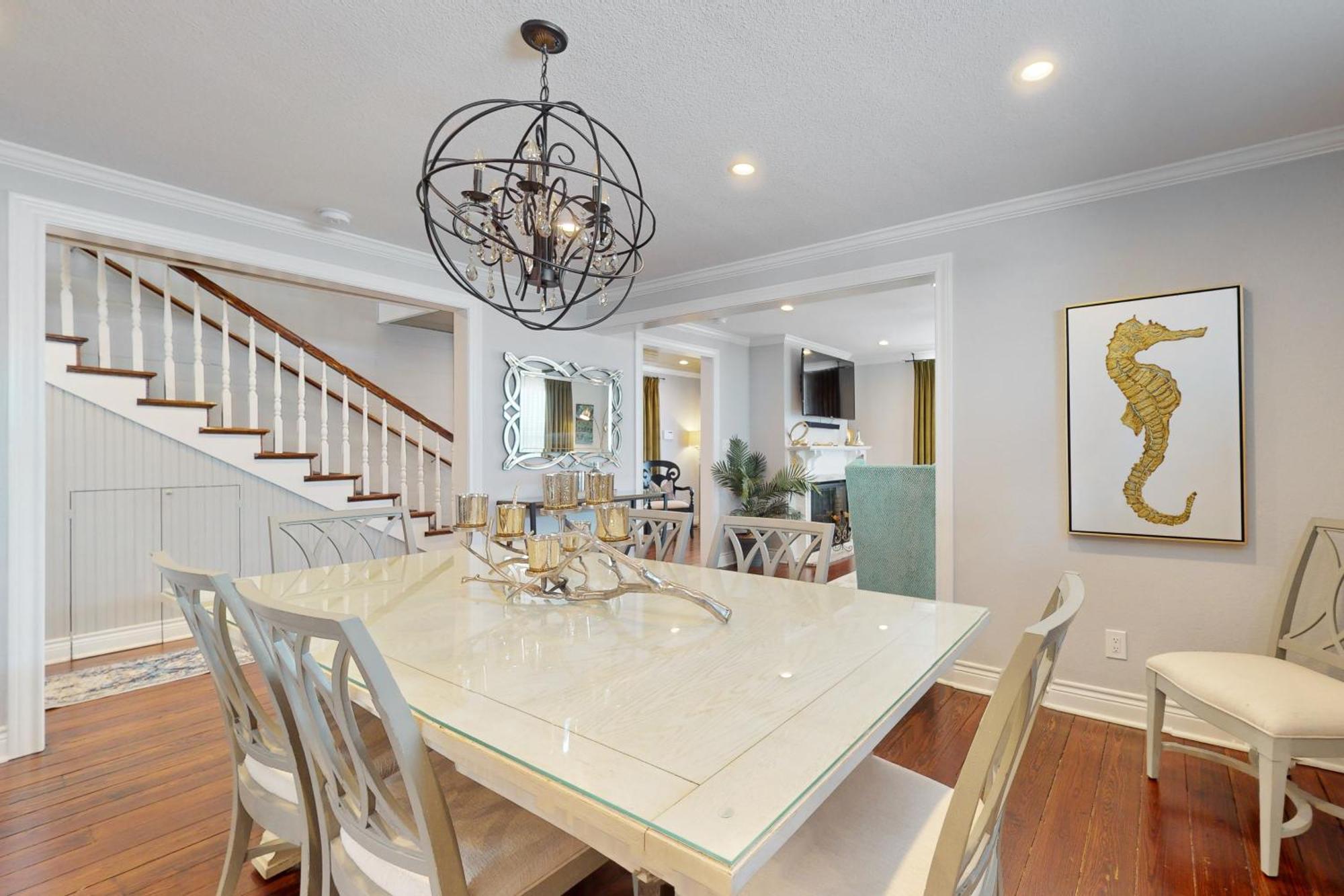 The Beachy & Charming Whale Galveston Chambre photo